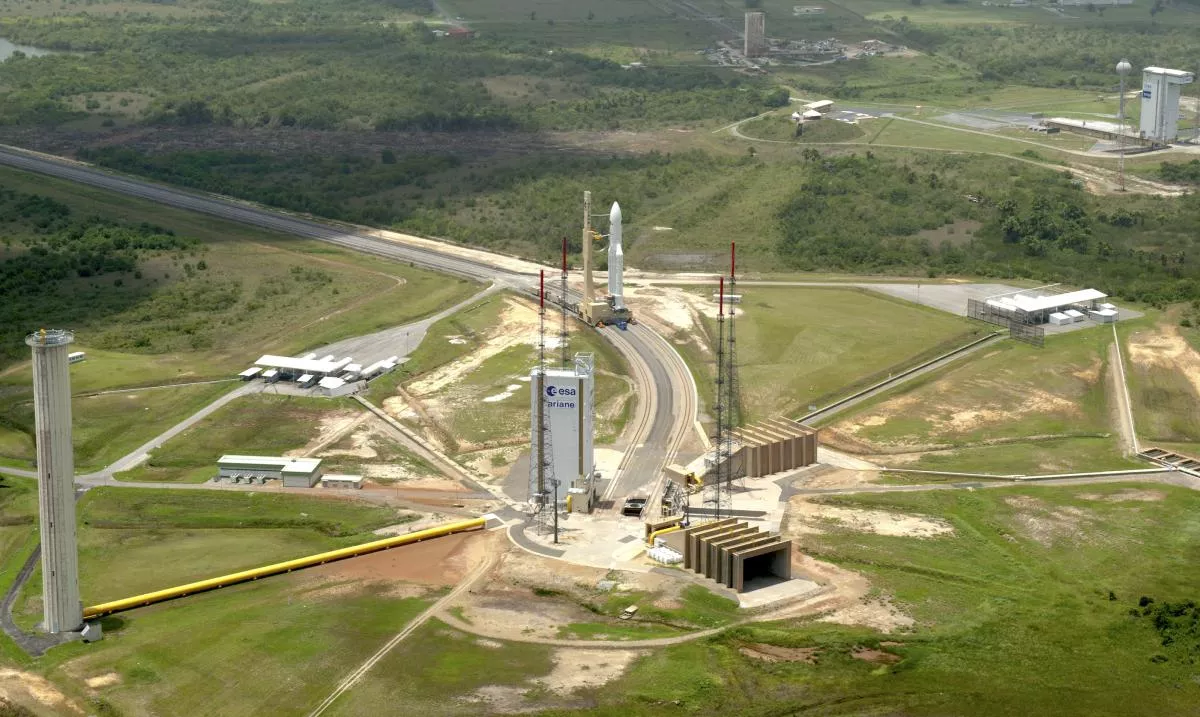 Vue aérienne de l'ensemble de lancement Ariane 5.