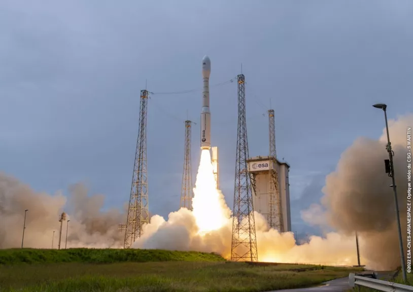 Décollage du lanceur Vega-C lors du vol VV21.