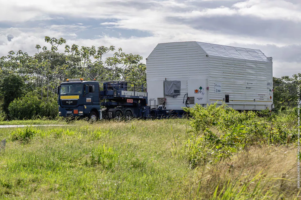 Arrivée convoi ULPM et LLPM Ariane 6 au CSG 