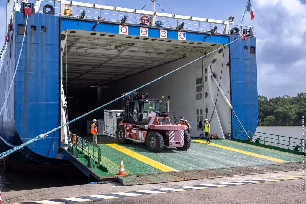 VV29_Dechargement CU1_Port de Pariacabo